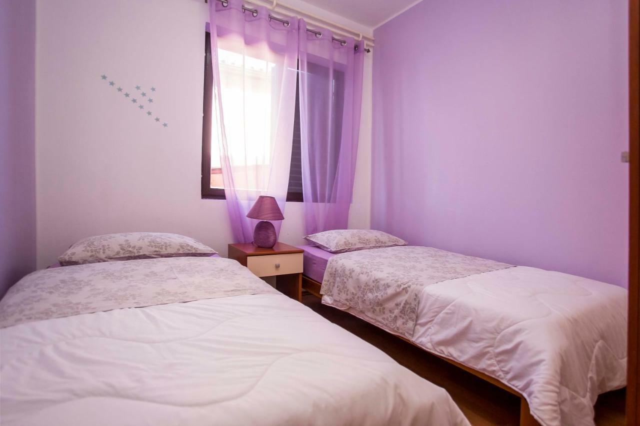 Apartment Paola *